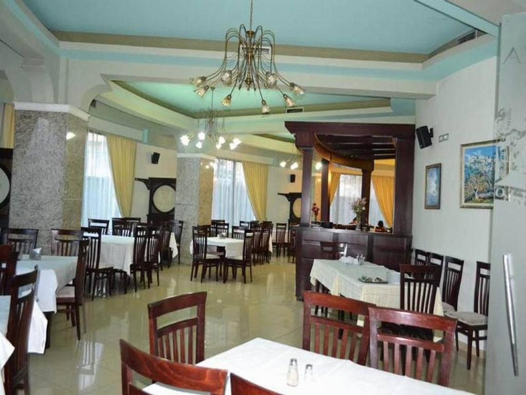 Hotel George Korce Exterior foto