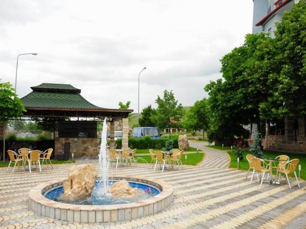 Hotel George Korce Exterior foto