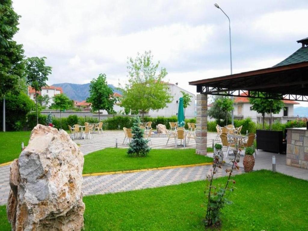 Hotel George Korce Exterior foto